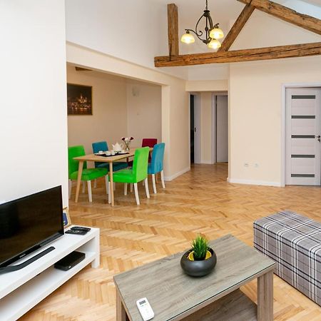 Grand Suite Centre Belgrado Esterno foto