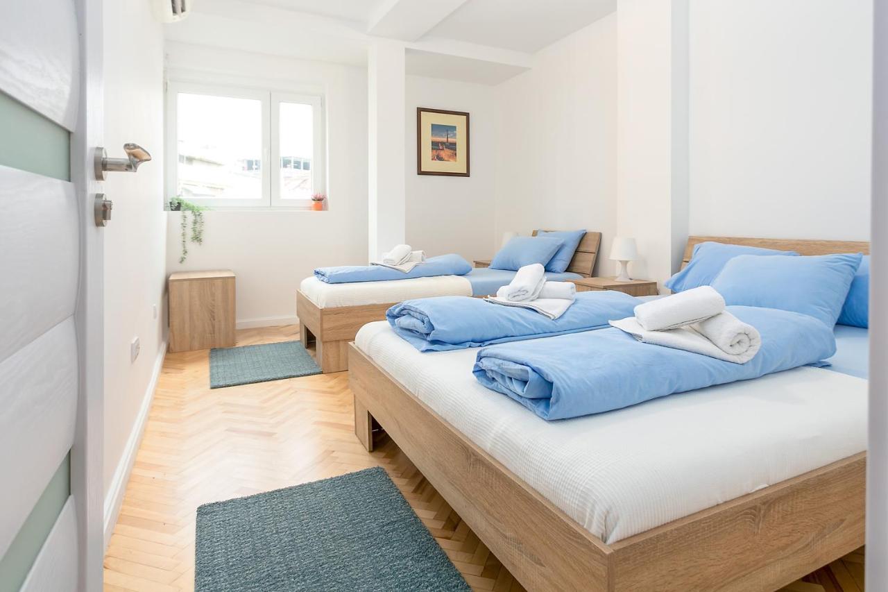 Grand Suite Centre Belgrado Esterno foto