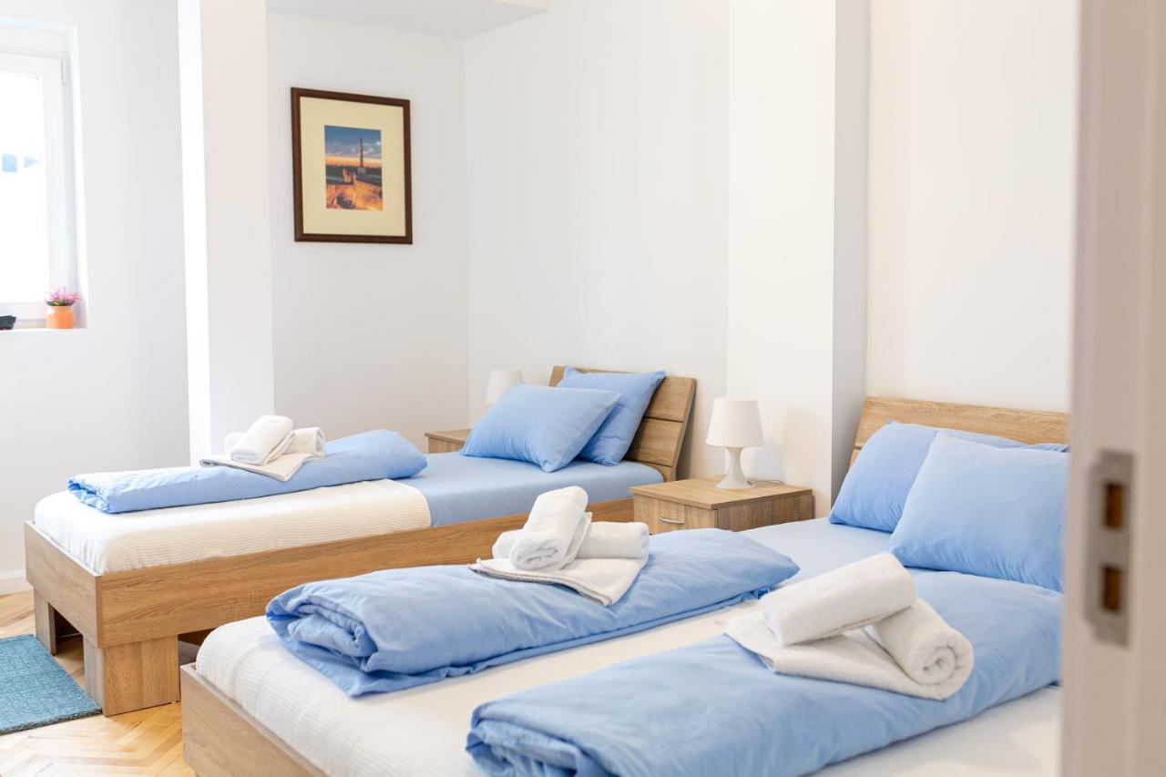 Grand Suite Centre Belgrado Esterno foto