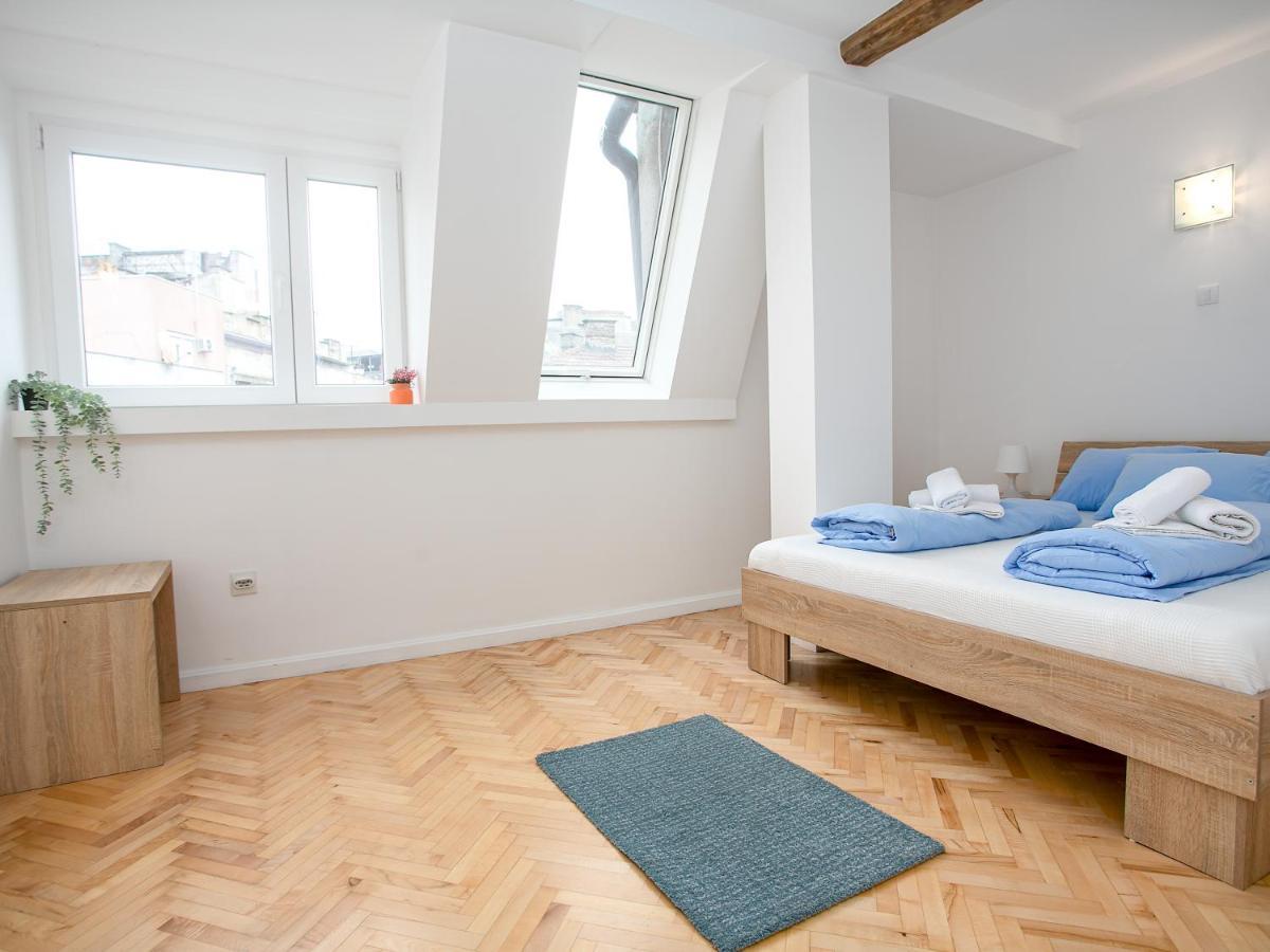 Grand Suite Centre Belgrado Esterno foto