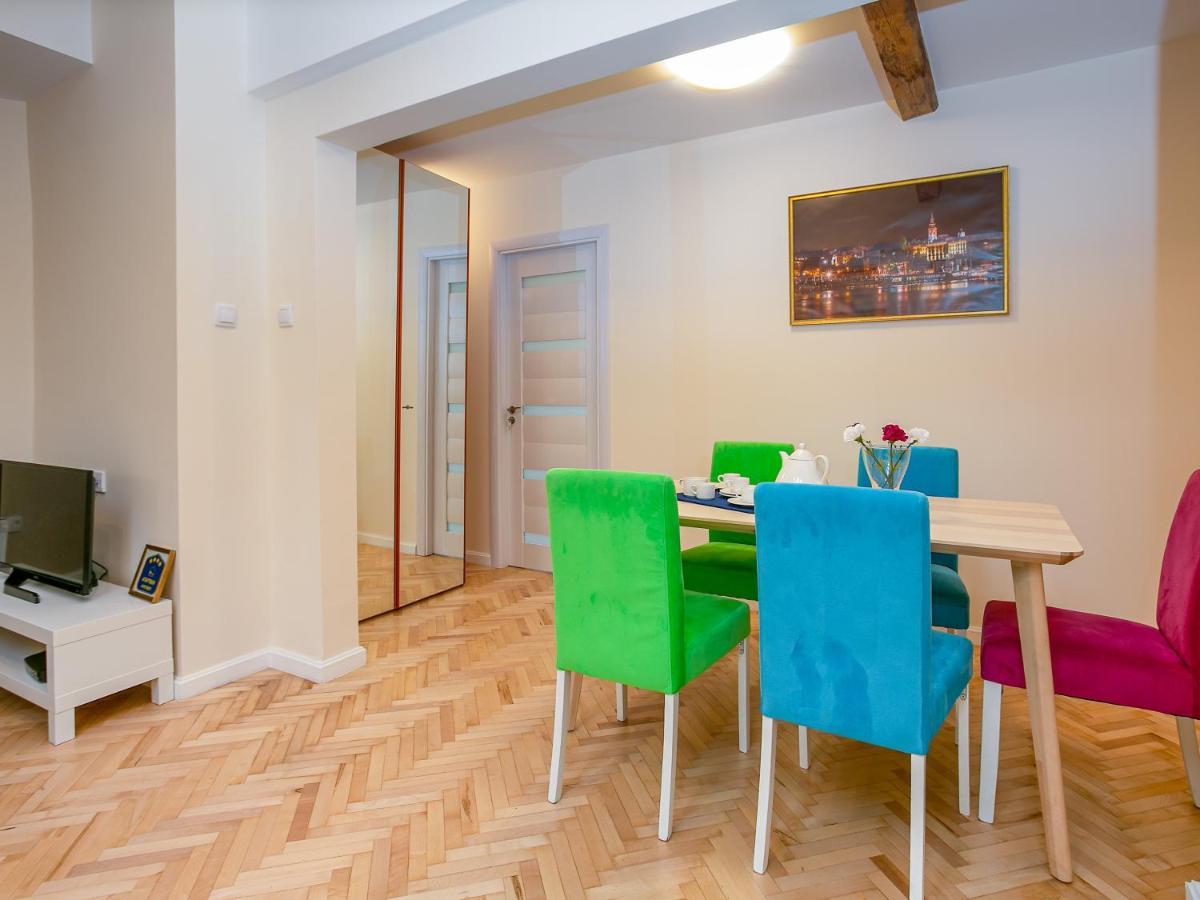 Grand Suite Centre Belgrado Esterno foto