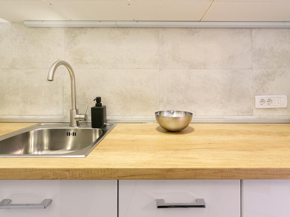Grand Suite Centre Belgrado Esterno foto